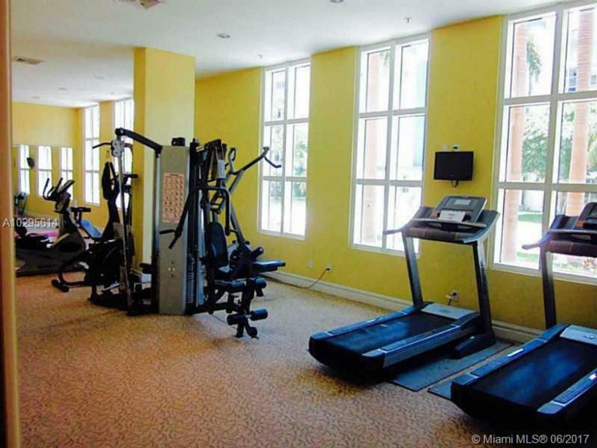 Stylish Modern 2Bd/2Bth Apt. Min To Beach Miami Beach Extérieur photo